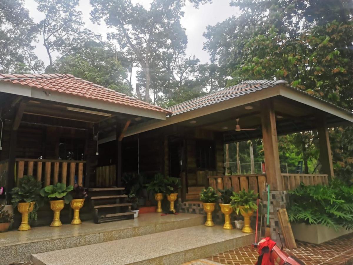 Homestay Dusun Ana Balun Slim River Buitenkant foto