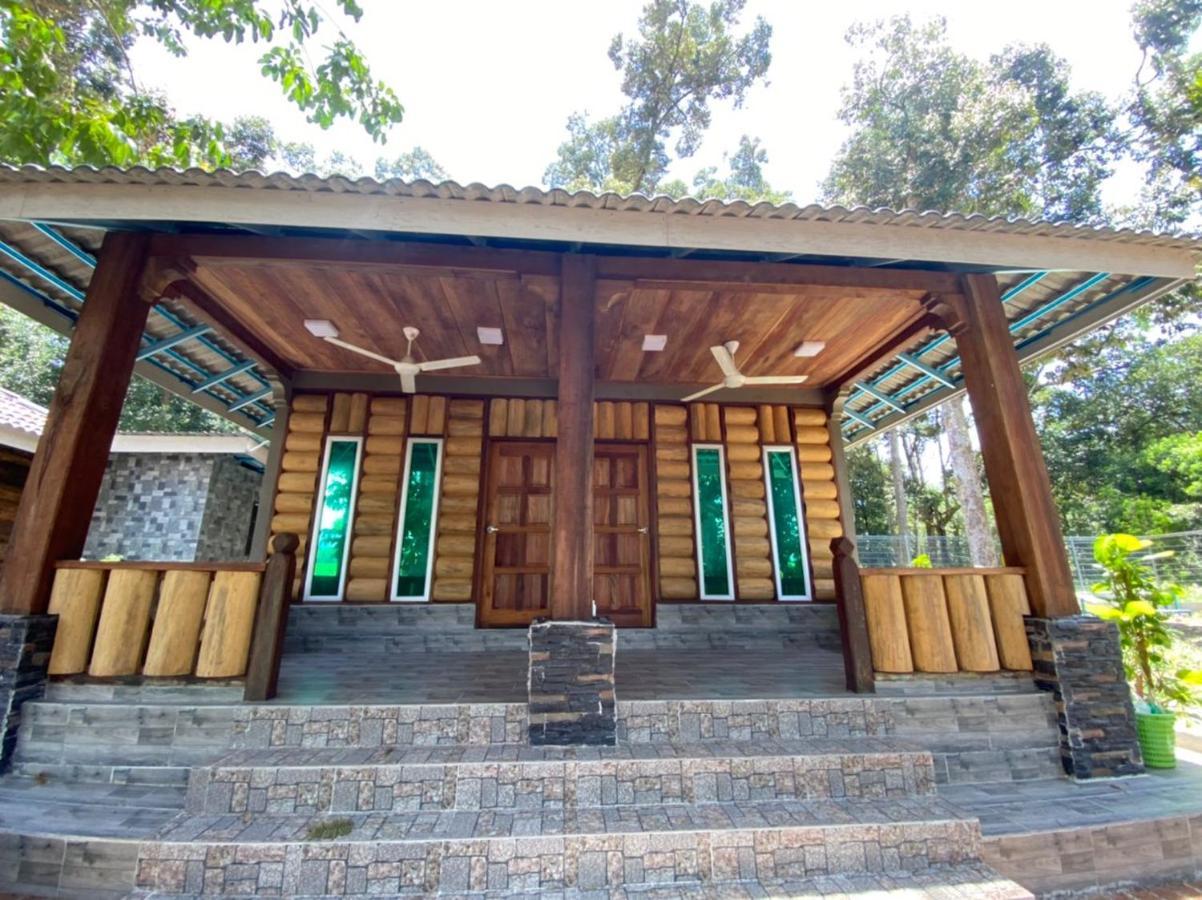 Homestay Dusun Ana Balun Slim River Buitenkant foto